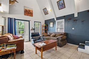 322 Hillcroft Drive - Photo 6