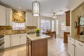 10613 Memphis Drive - Photo 11
