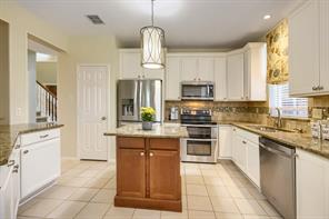 10613 Memphis Drive - Photo 13