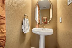 10613 Memphis Drive - Photo 25