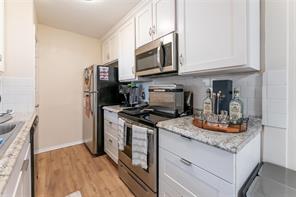 5132 Amesbury Drive - Photo 8
