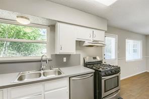 1707 Summit Street - Photo 11