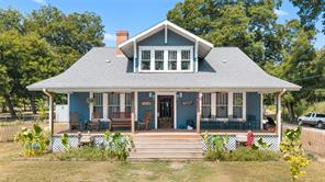 209 Pecan Street - Photo 1