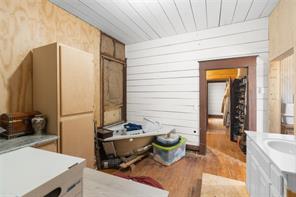 209 Pecan Street - Photo 11