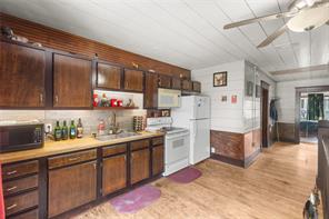 209 Pecan Street - Photo 15