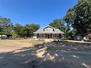 209 Pecan Street - Photo 2