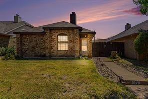 1024 Old Barn Lane - Photo 1