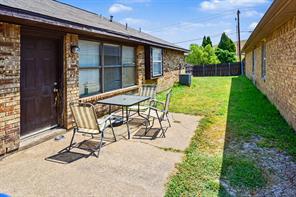 1024 Old Barn Lane - Photo 4