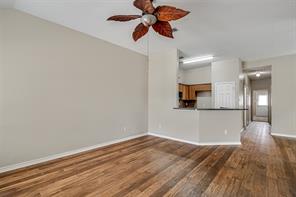 824 Walnut Street - Photo 2