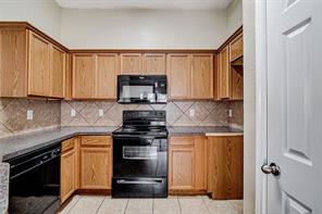 824 Walnut Street - Photo 7