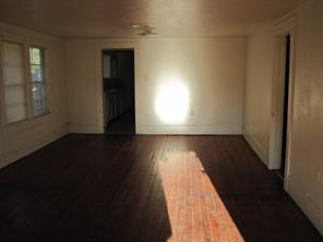 501 Ash Street - Photo 4