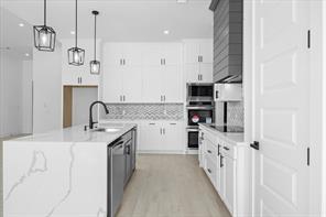 2057 Glenhollow Drive - Photo 2