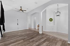 4917 Tulip Lane - Photo 11