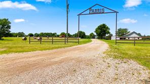 189 County Road 3090 - Photo 2