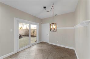 6840 Rochelle Drive - Photo 11