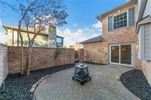 6840 Rochelle Drive - Photo 12