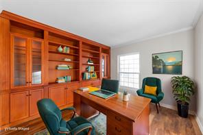 6840 Rochelle Drive - Photo 4