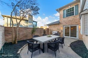 6840 Rochelle Drive - Photo 5