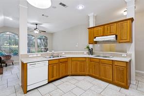 1609 Shadow Crest Drive - Photo 12