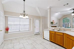 1609 Shadow Crest Drive - Photo 13