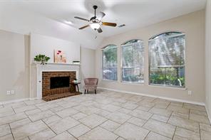 1609 Shadow Crest Drive - Photo 4