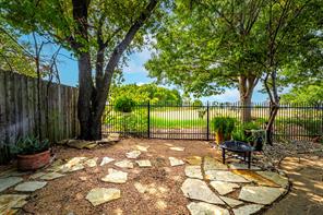 15 Country Club Place - Photo 36