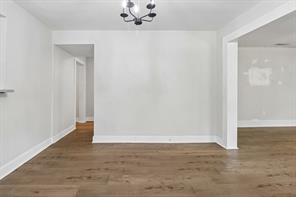 1963 Columbus Avenue - Photo 5