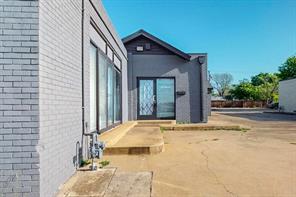 630 Dalworth Street - Photo 4