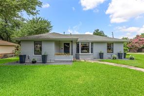 9919 Gooding Drive - Photo 1