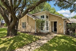 1524 Livingston Drive - Photo 1