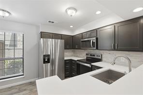 333 Melrose Drive - Photo 11