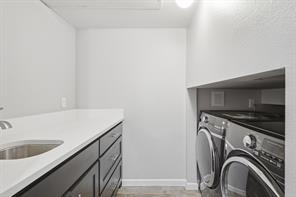 333 Melrose Drive - Photo 17