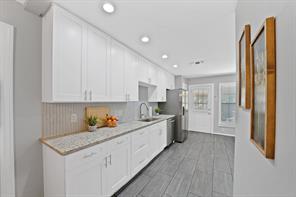 4028 Locke Avenue - Photo 10