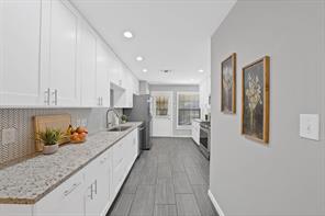 4028 Locke Avenue - Photo 11