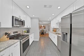 4028 Locke Avenue - Photo 12