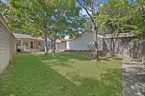 4028 Locke Avenue - Photo 20