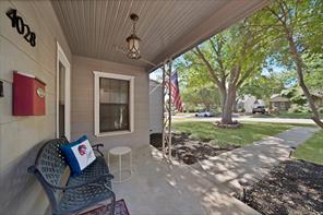 4028 Locke Avenue - Photo 4