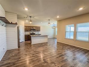 801 Meadow Creek Lane - Photo 5