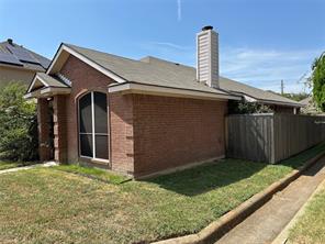1811 Stewart Street - Photo 3