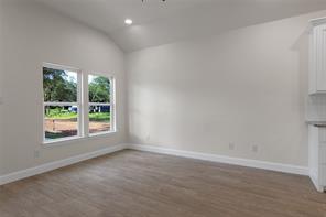811 SW 28th Street - Photo 6