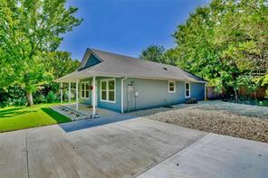 903 Comanche Cove Drive - Photo 2