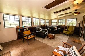 517 E Locust Street - Photo 14
