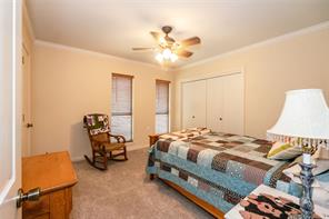 517 E Locust Street - Photo 15