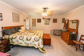 517 E Locust Street - Photo 18