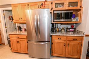 517 E Locust Street - Photo 7