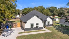 201 W South Street - Photo 3