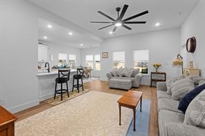201 W South Street - Photo 5