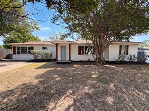 832 Central Drive - Photo 1
