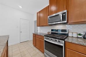 980 Burnett Drive - Photo 13