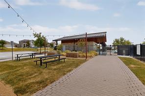 980 Burnett Drive - Photo 36
